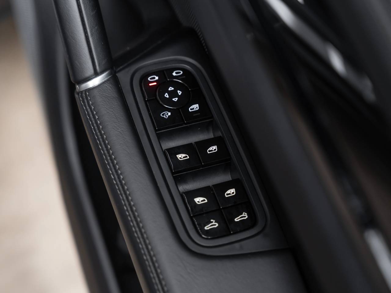 Cayenne V6 S TIPTRONIC (6) image 22