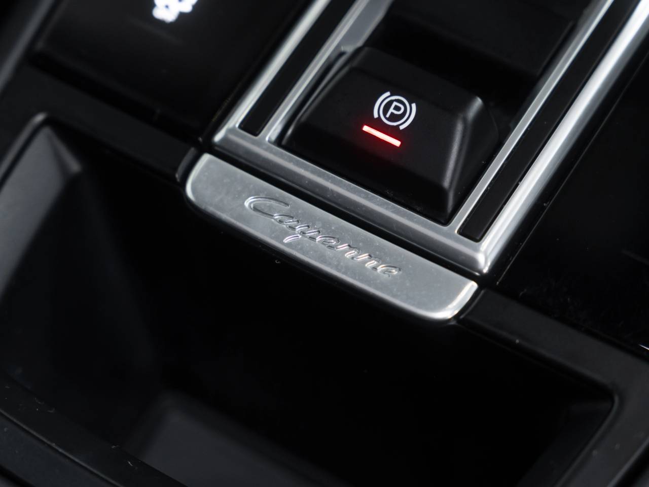 Cayenne V6 S TIPTRONIC (6) image 32