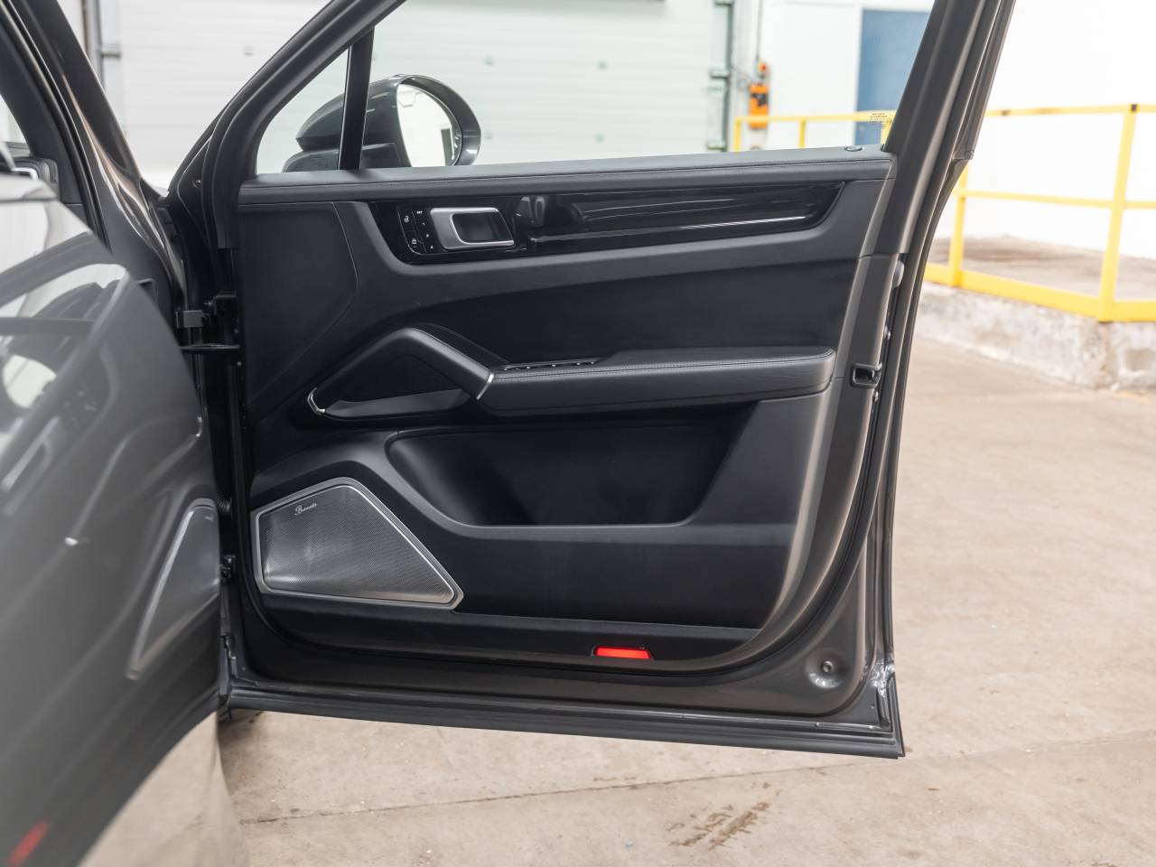 Cayenne V6 S TIPTRONIC (6) image 35