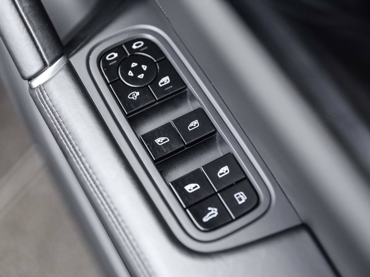 Cayenne V6 (23) image 29