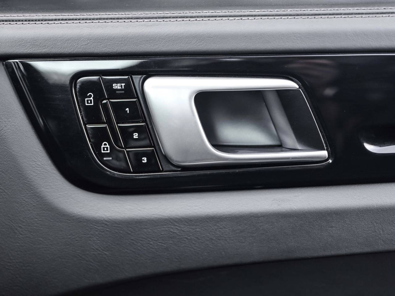 Cayenne V6 (23) image 28