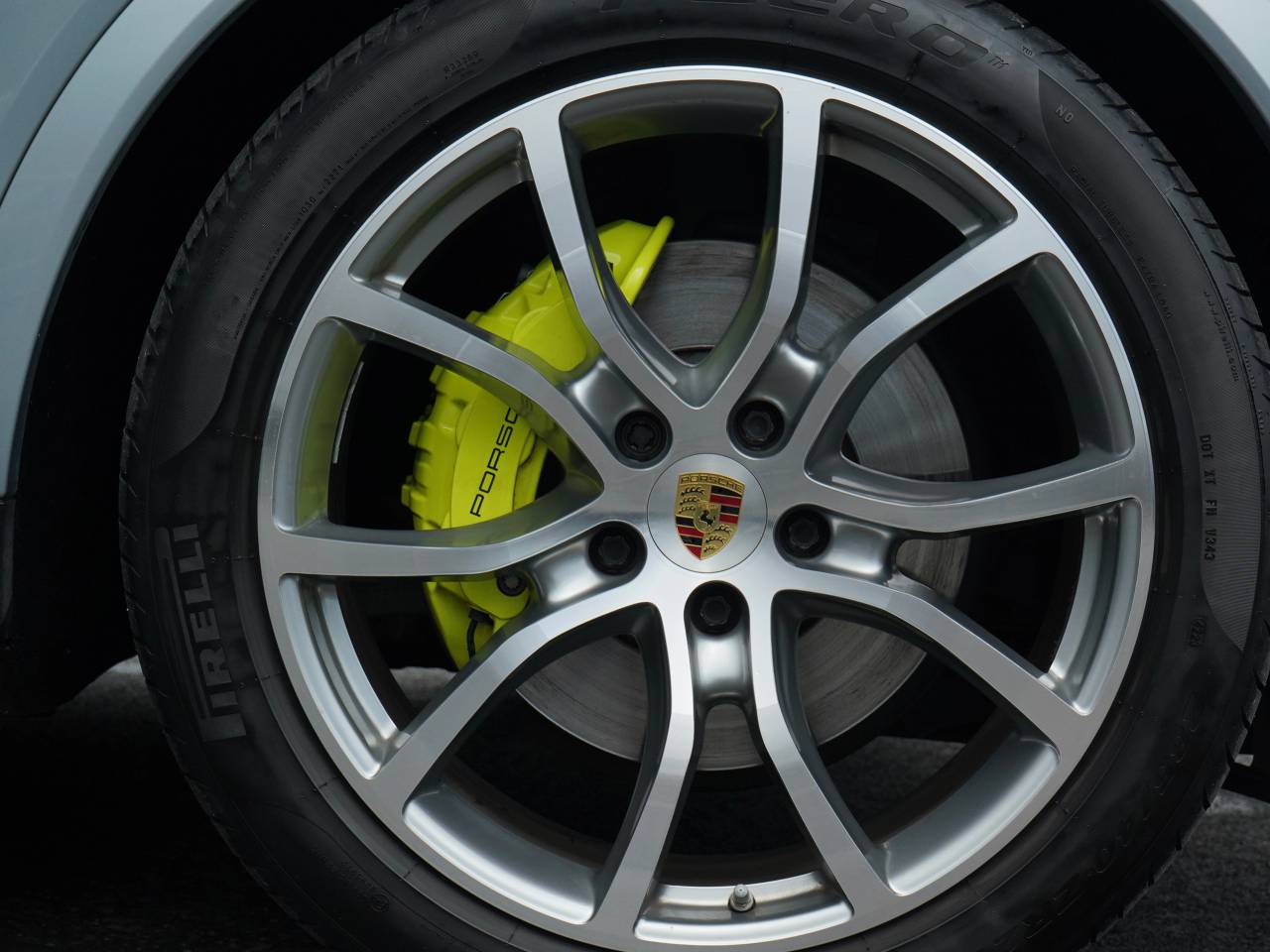 Cayenne V6 (32) image 10