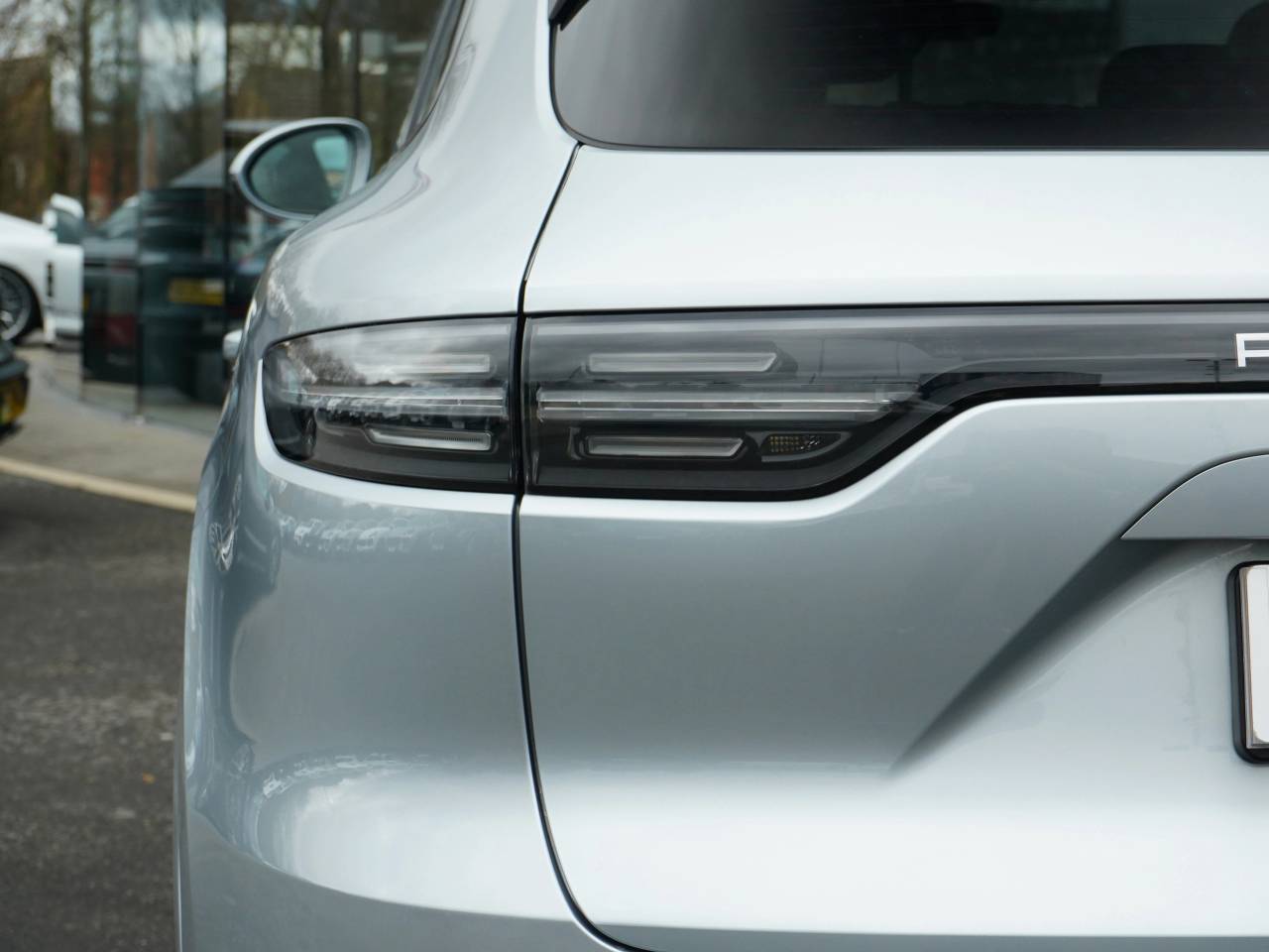 Cayenne V6 (32) image 23