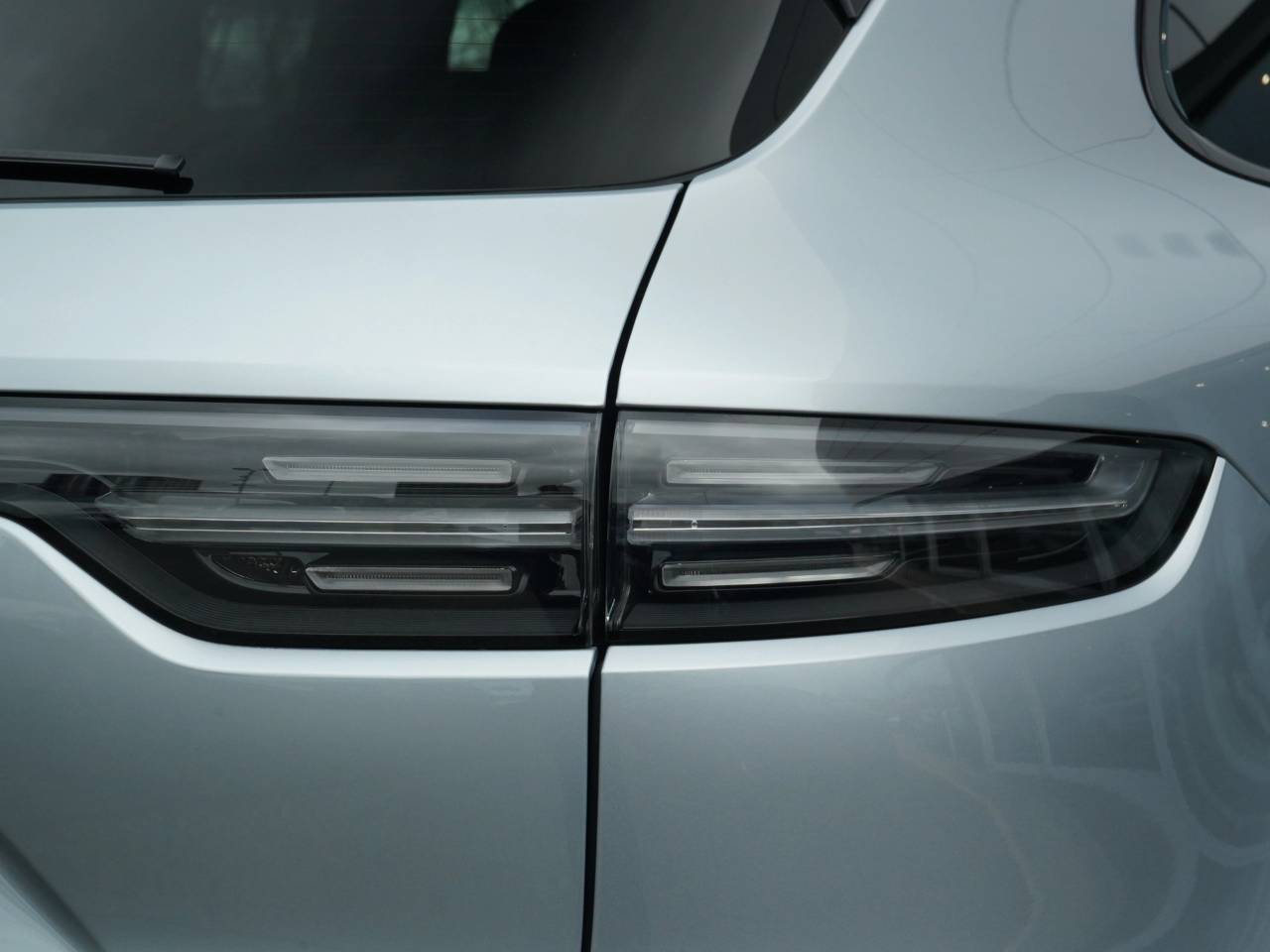 Cayenne V6 (32) image 28