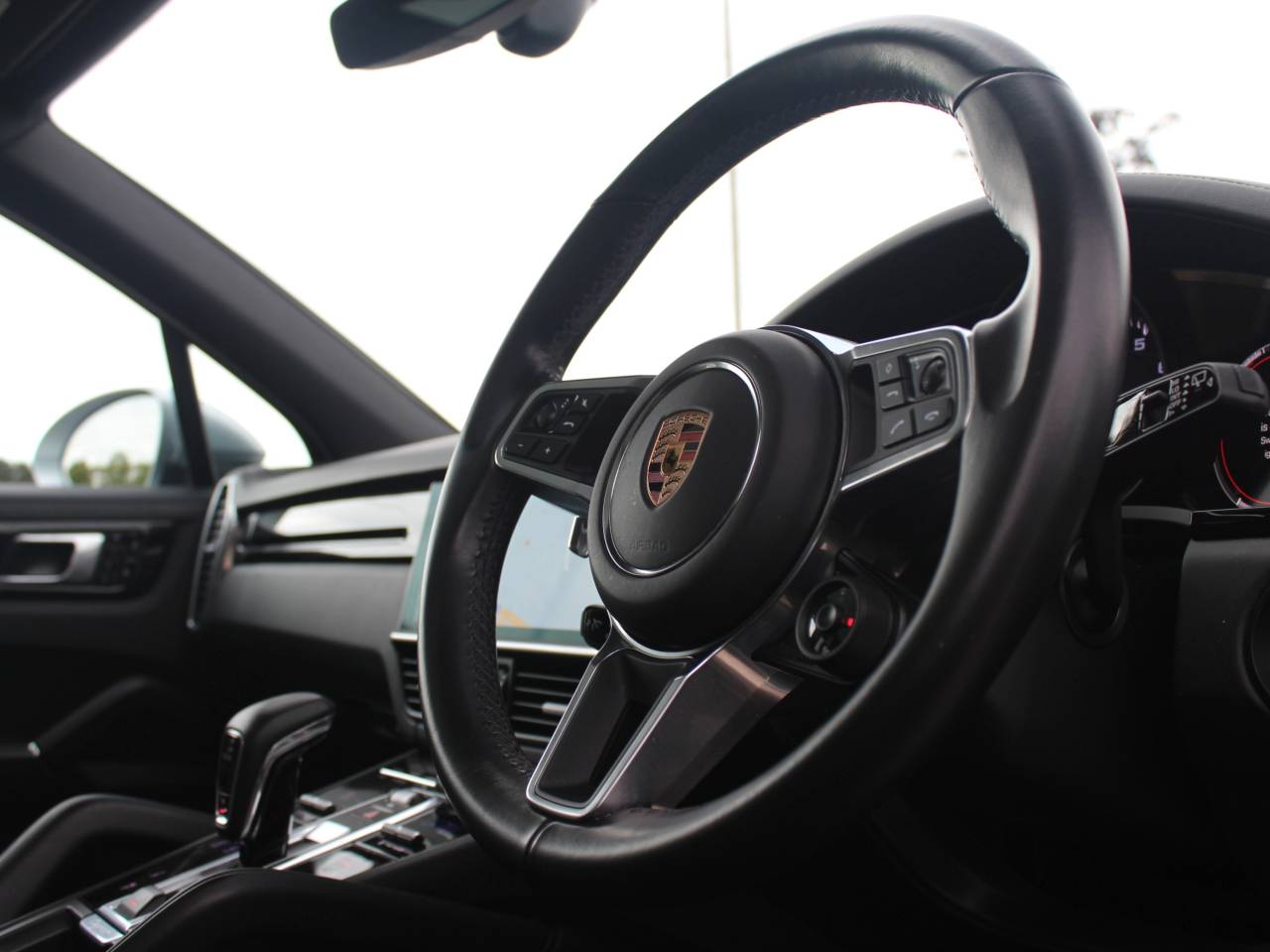 Cayenne V6 S TIPTRONIC (4) image 24
