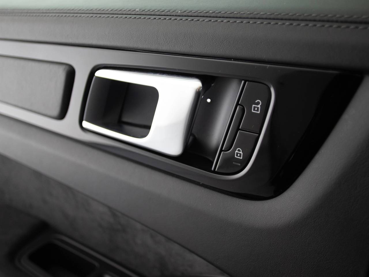 Cayenne GTS TIPTRONIC (8) image 33