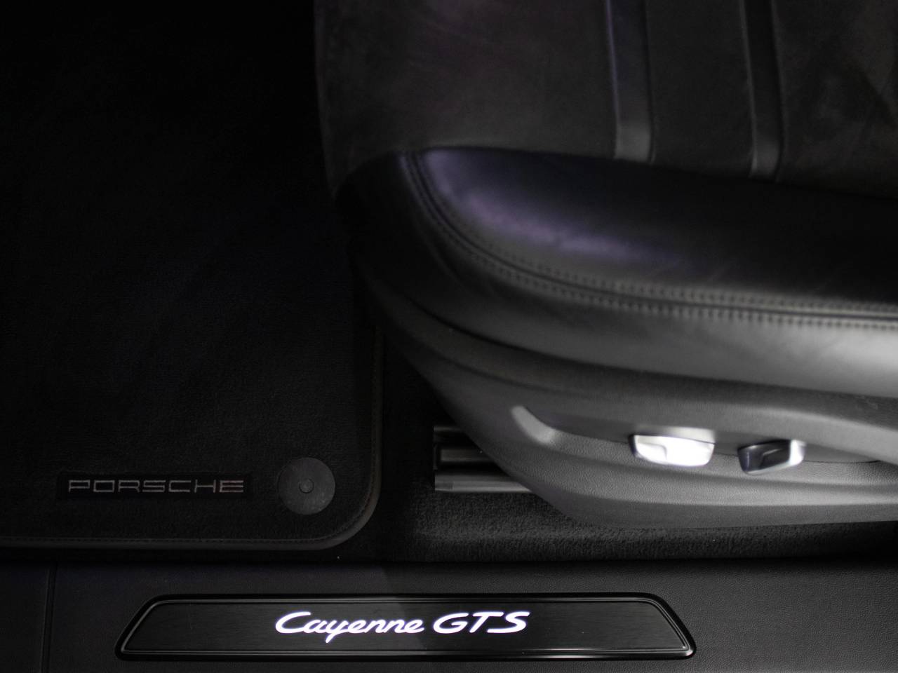 Cayenne GTS TIPTRONIC (8) image 57
