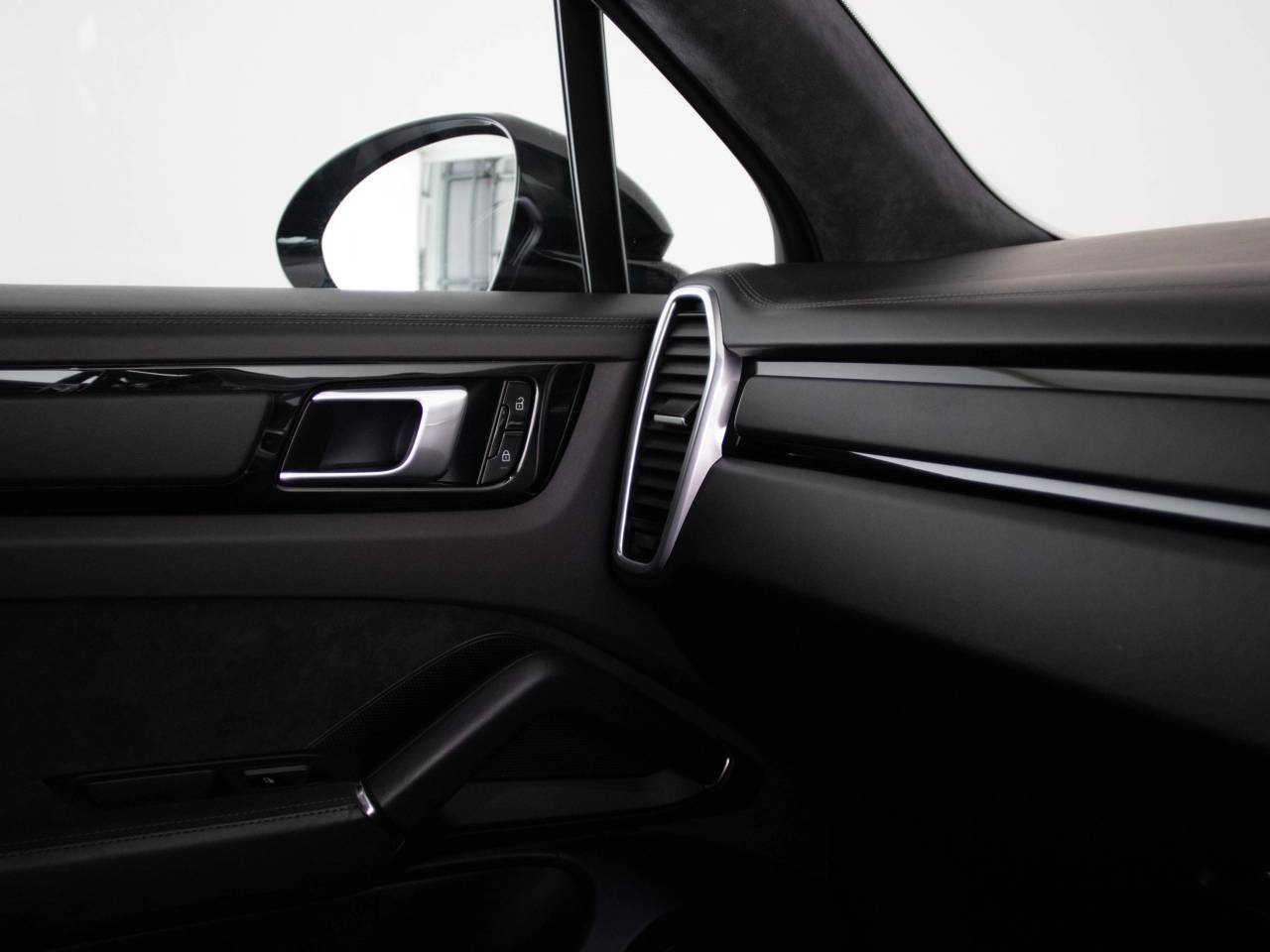 Cayenne GTS TIPTRONIC (8) image 50