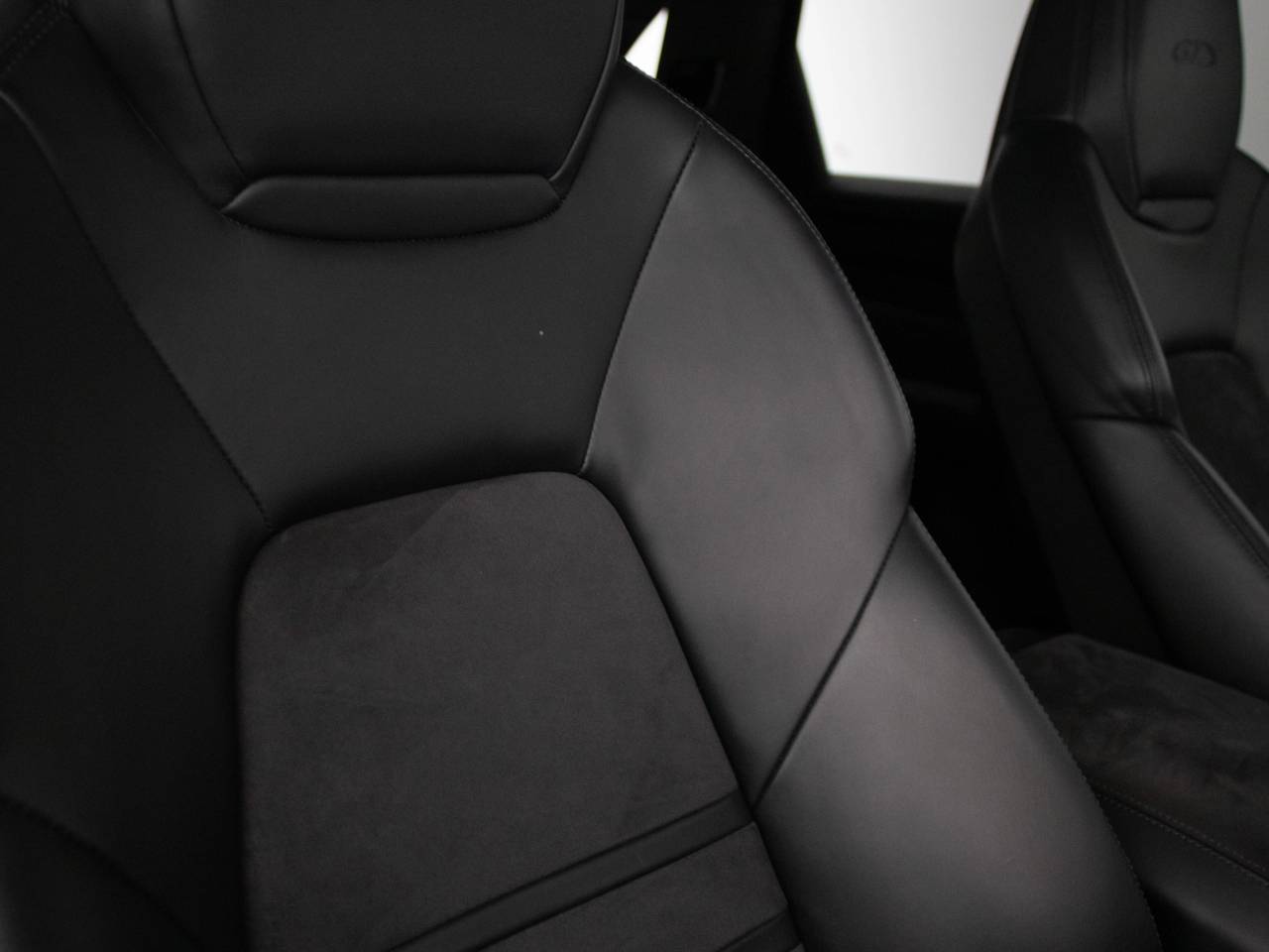 Cayenne GTS TIPTRONIC (8) image 41