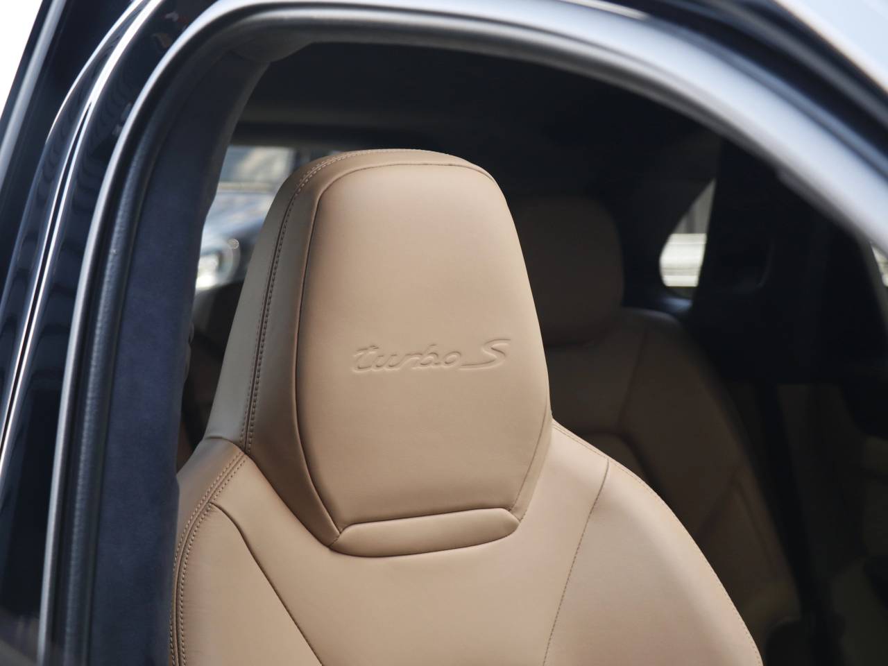 Cayenne TURBO S (8) image 26