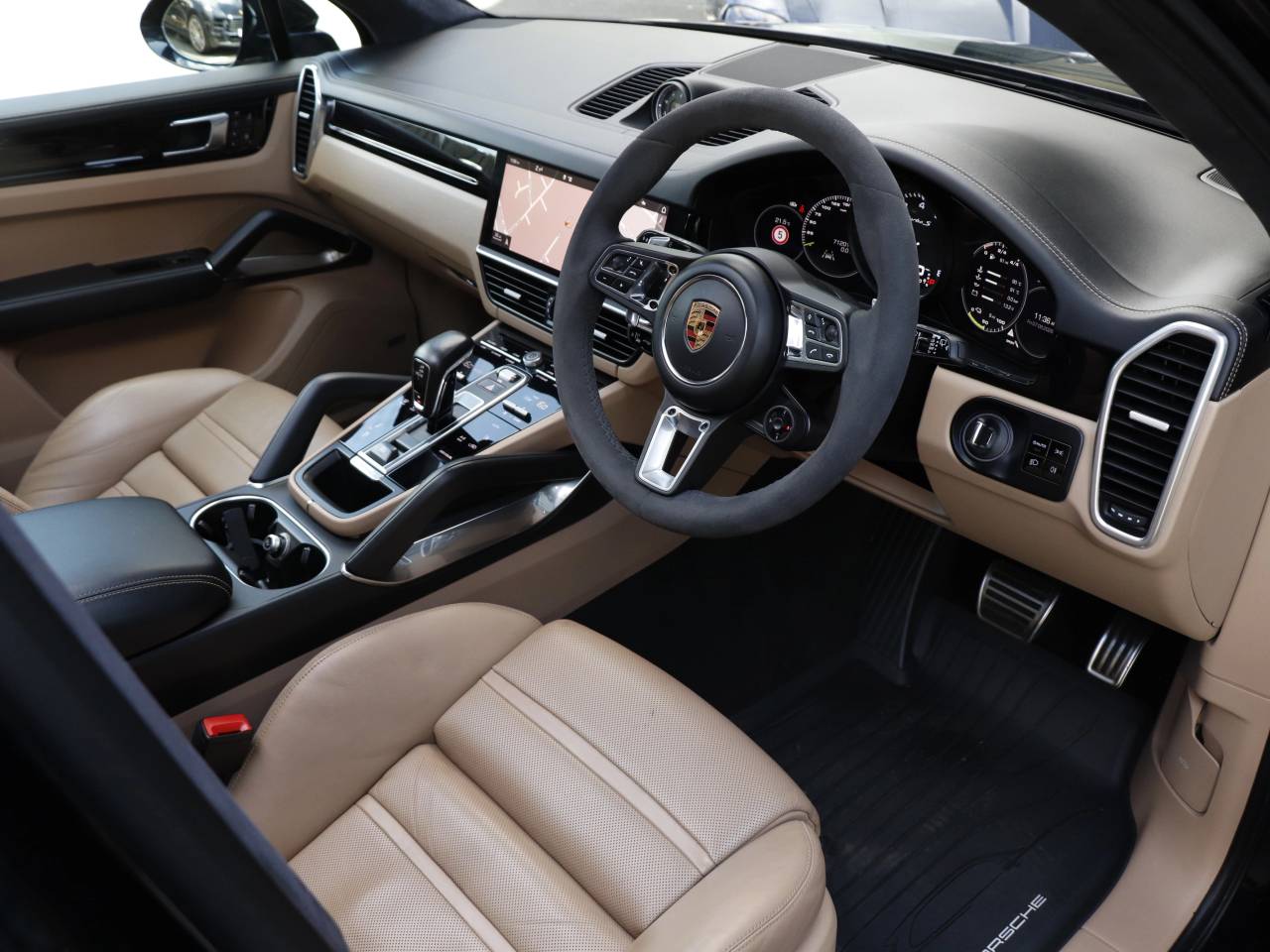 Cayenne TURBO S (8) image 05