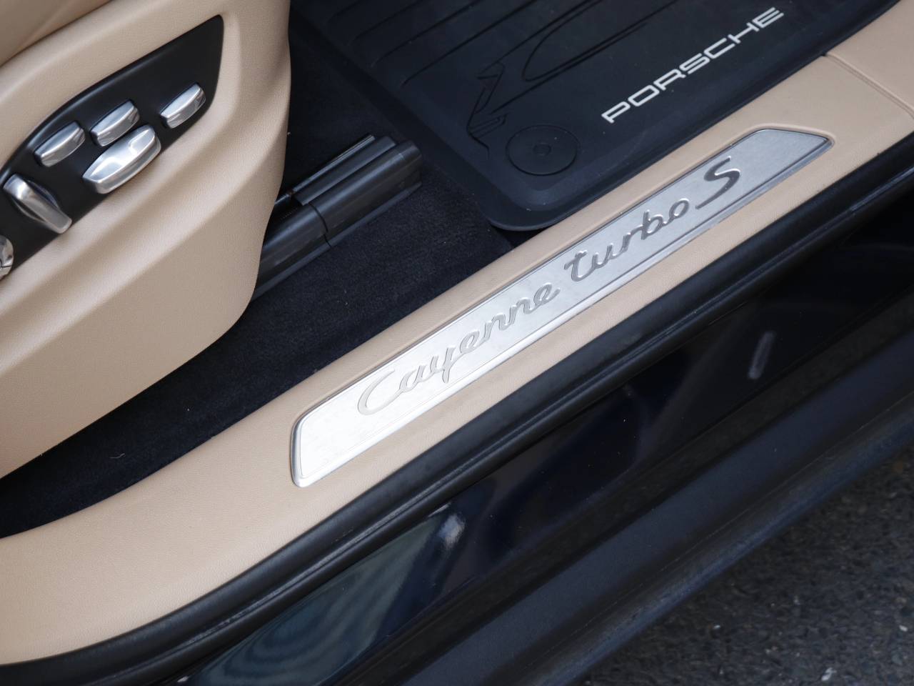 Cayenne TURBO S (8) image 31
