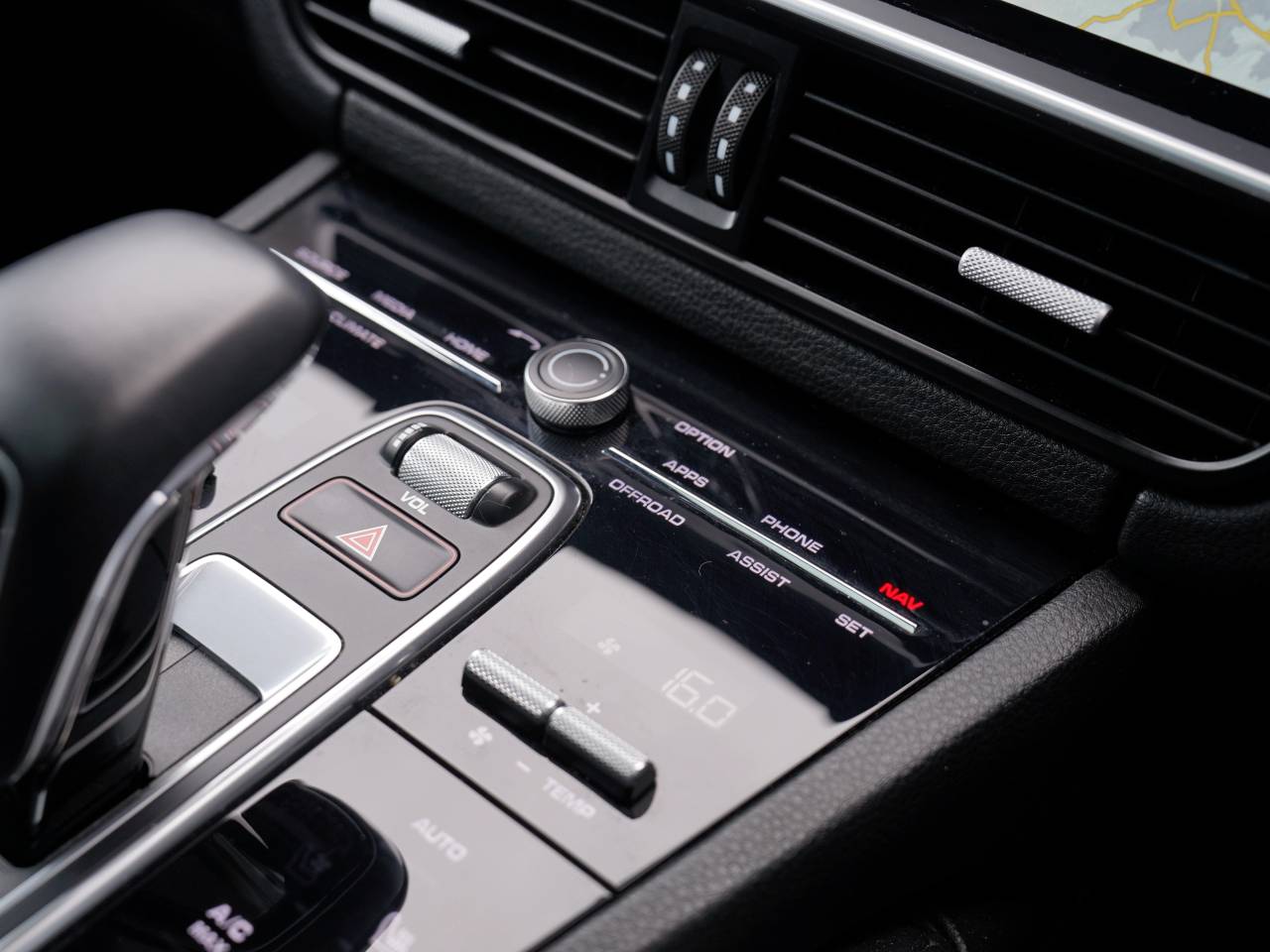Cayenne V6 TIPTRONIC (82) image 31
