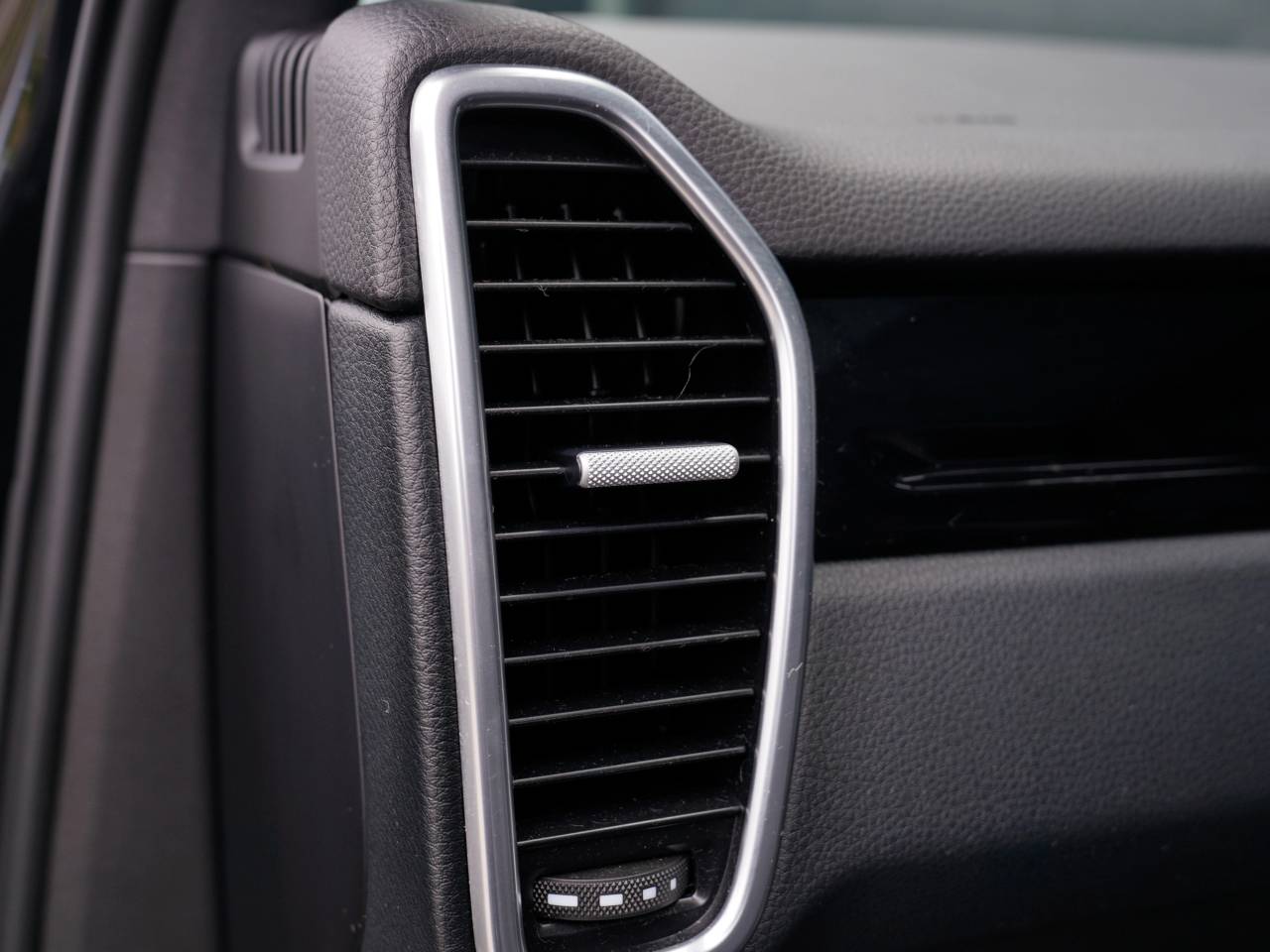 Cayenne V6 TIPTRONIC (82) image 38