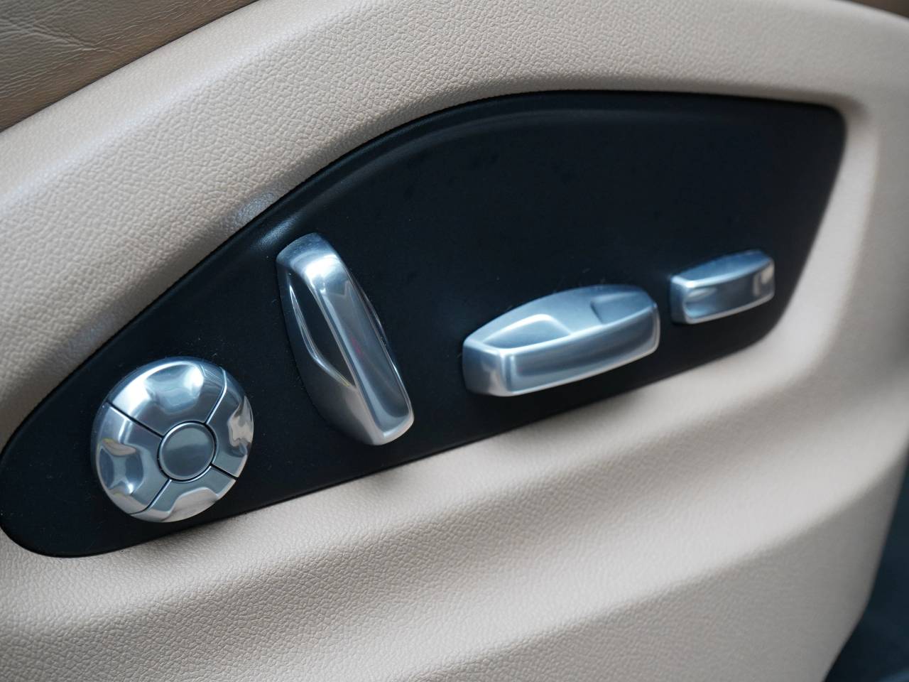 Cayenne V6 TIPTRONIC (12) image 34