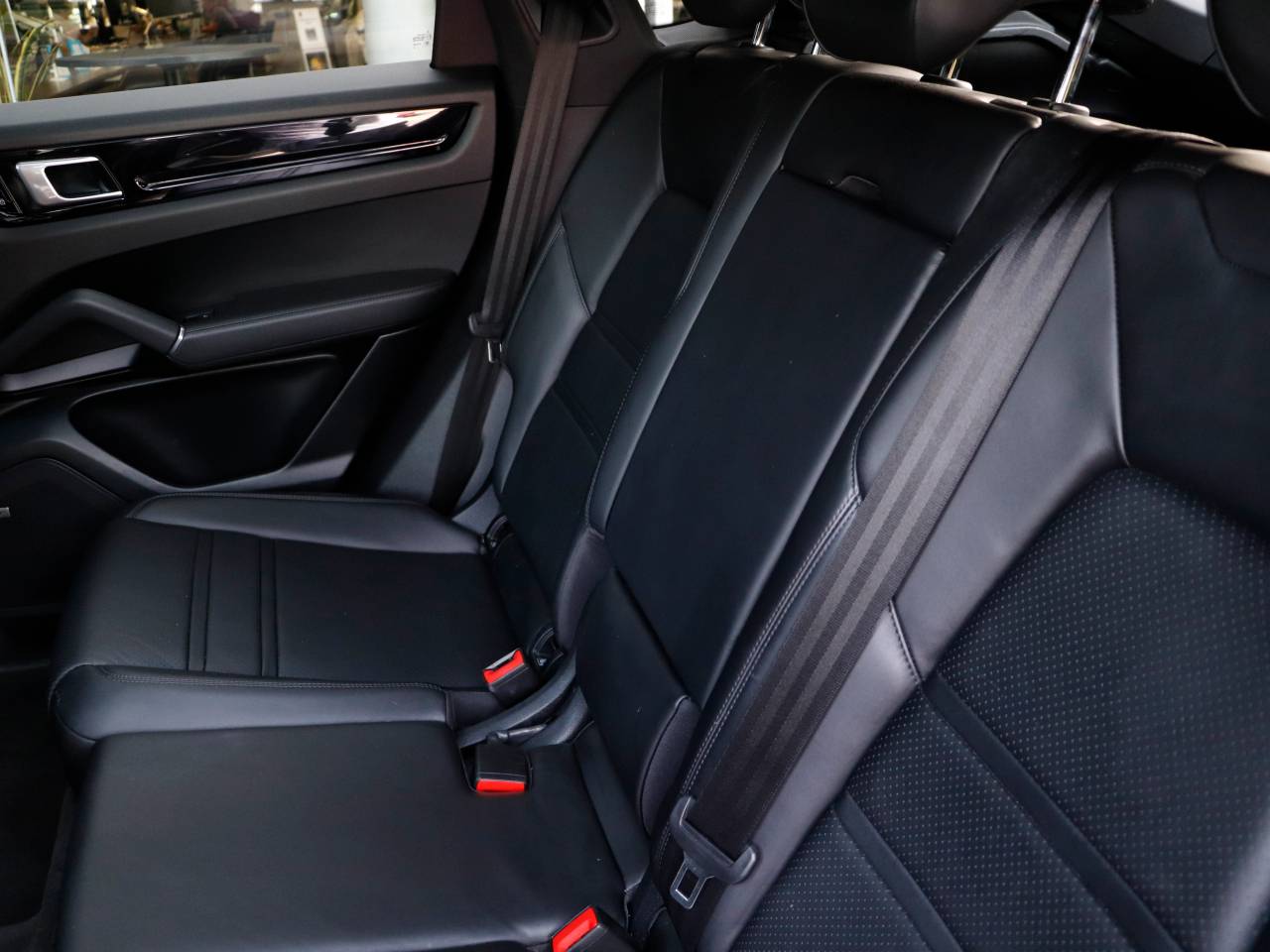 Cayenne V6 (67) image 25