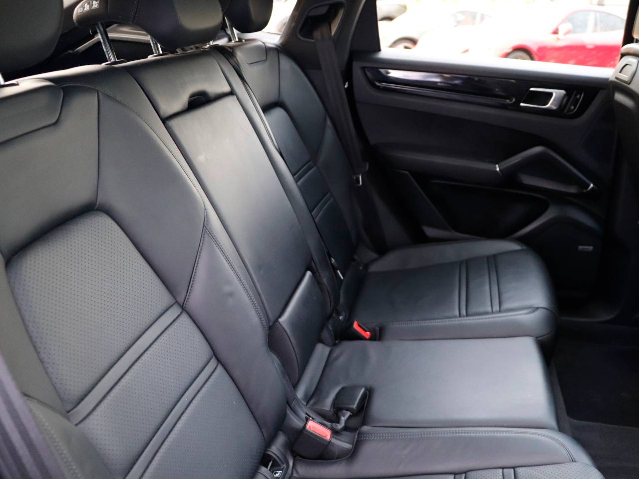 Cayenne V6 (67) image 21