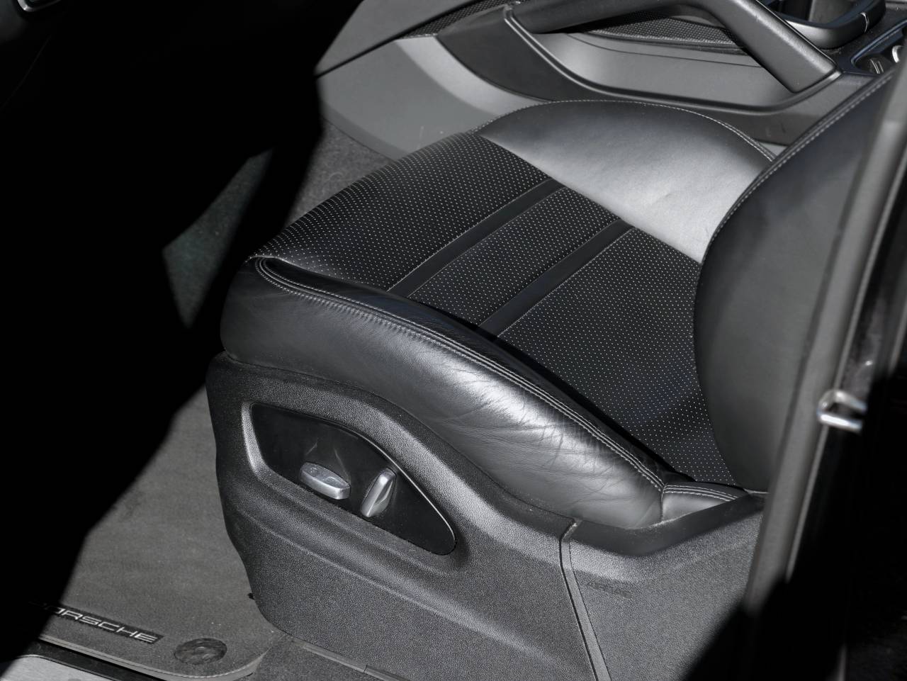 Cayenne V6 (11) image 20