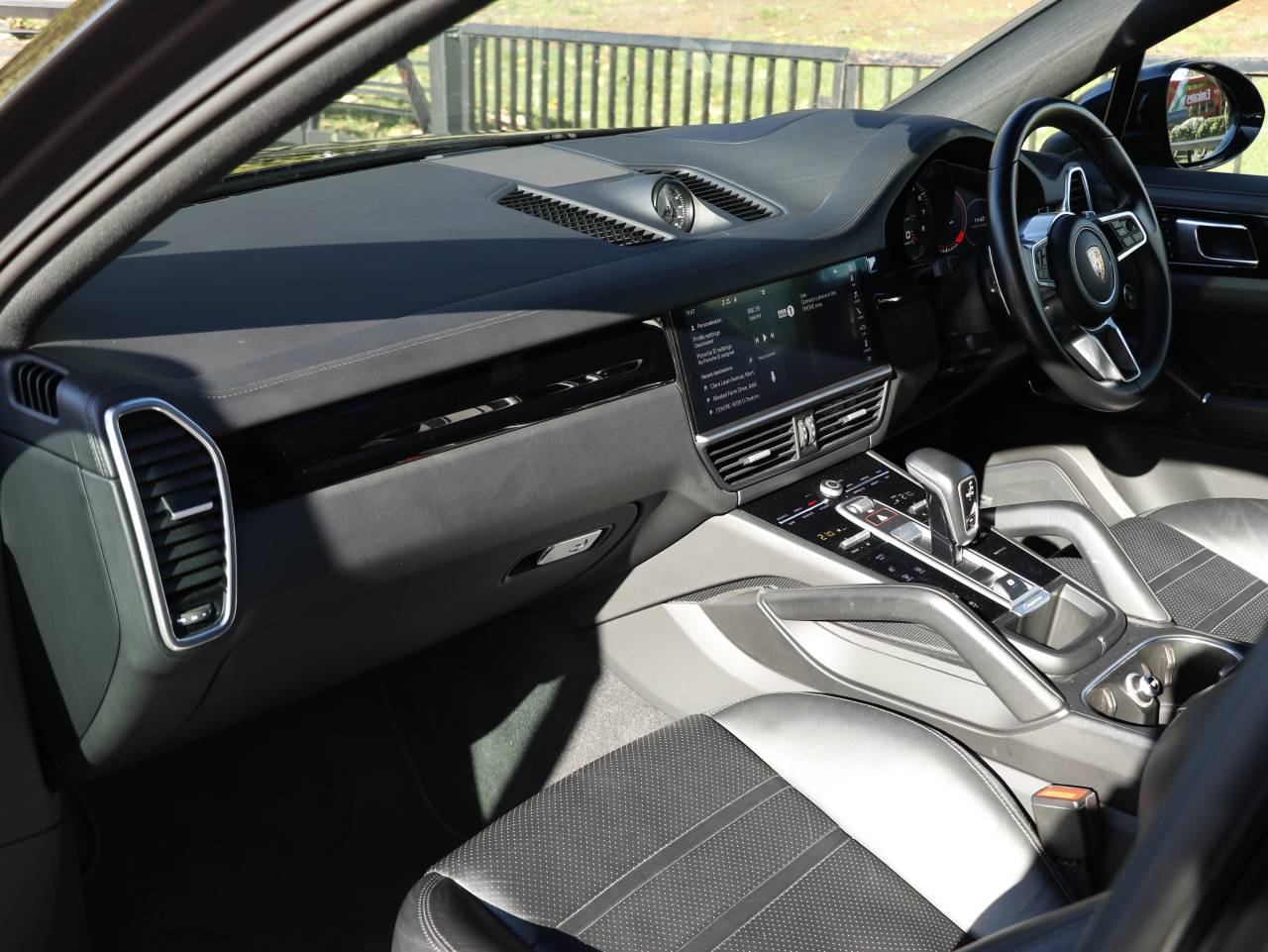 Cayenne V6 (11) image 25