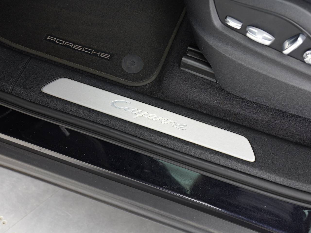 Cayenne V6 (27) image 30
