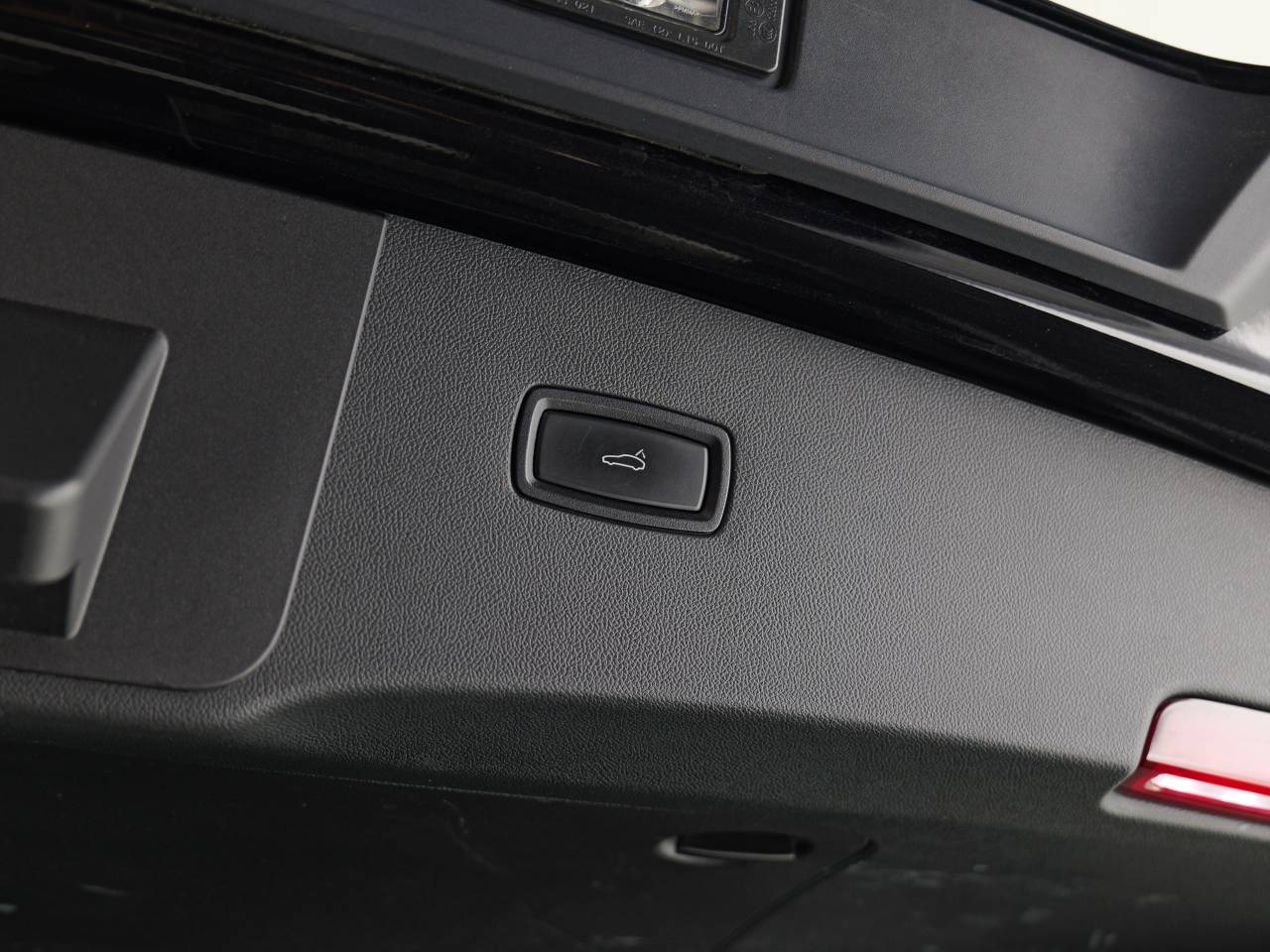 Cayenne V6 (27) image 32