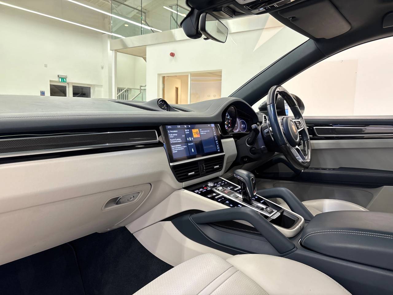 Cayenne V6 (12) image 24