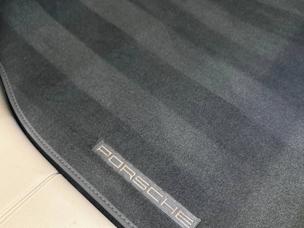 Cayenne V6 (12) image 40