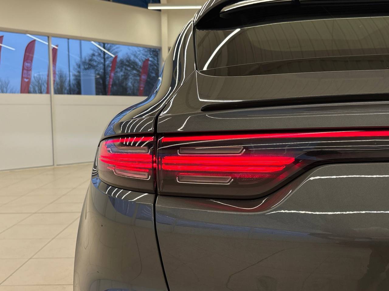 Cayenne V6 (12) image 13