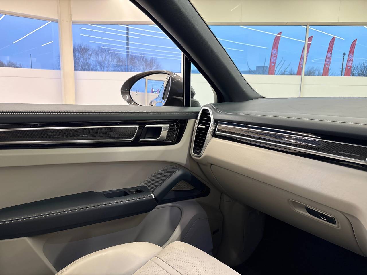 Cayenne V6 (12) image 41