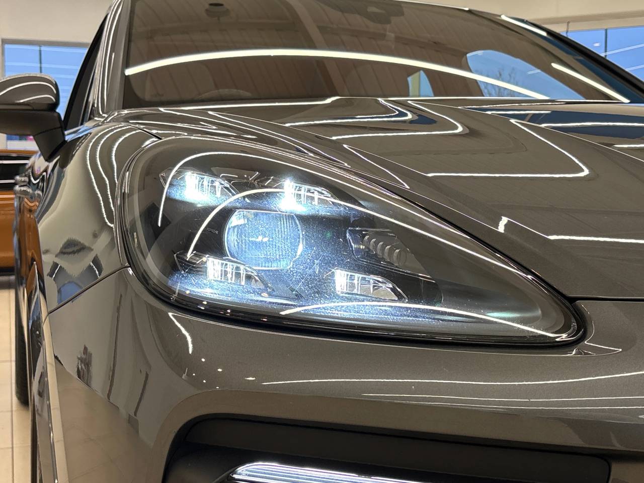 Cayenne V6 (12) image 11