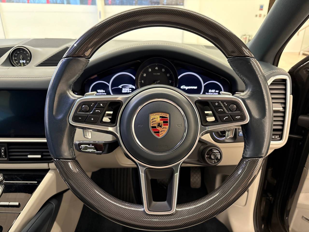 Cayenne V6 (12) image 21