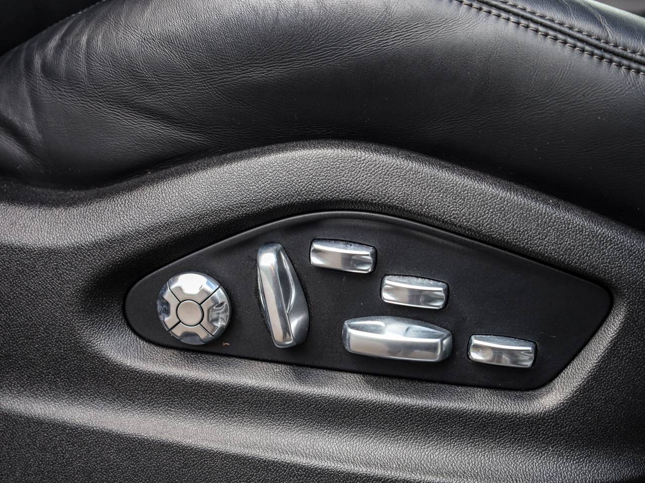 Cayenne V6 S TIPTRONIC (9) image 32