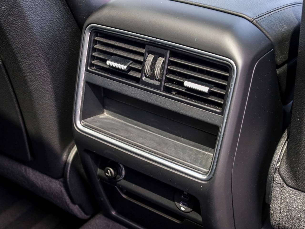 Cayenne V6 S TIPTRONIC (9) image 30