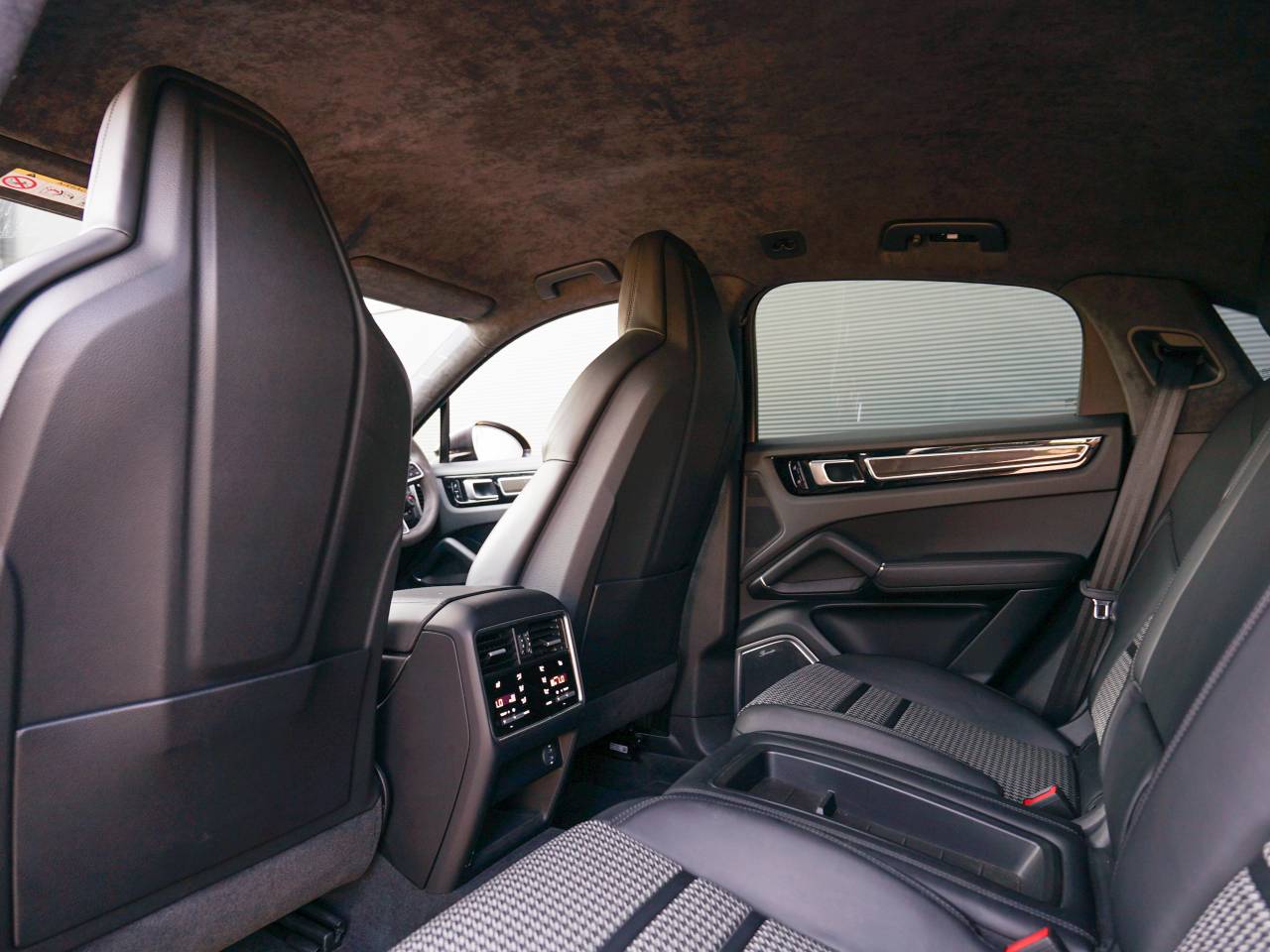 Cayenne V6 S TIPTRONIC (46) image 20