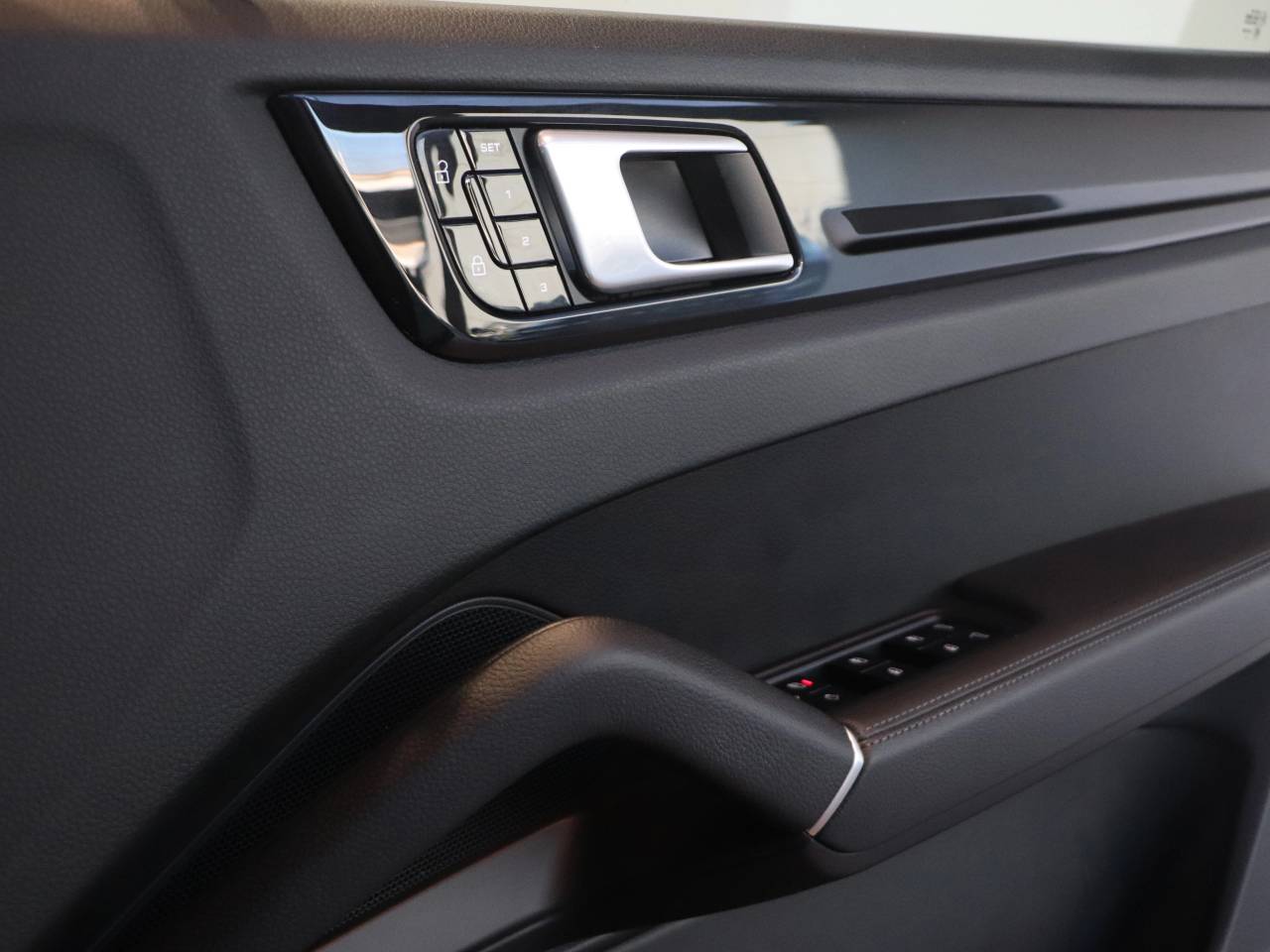 Cayenne V6 S TIPTRONIC (41) image 14