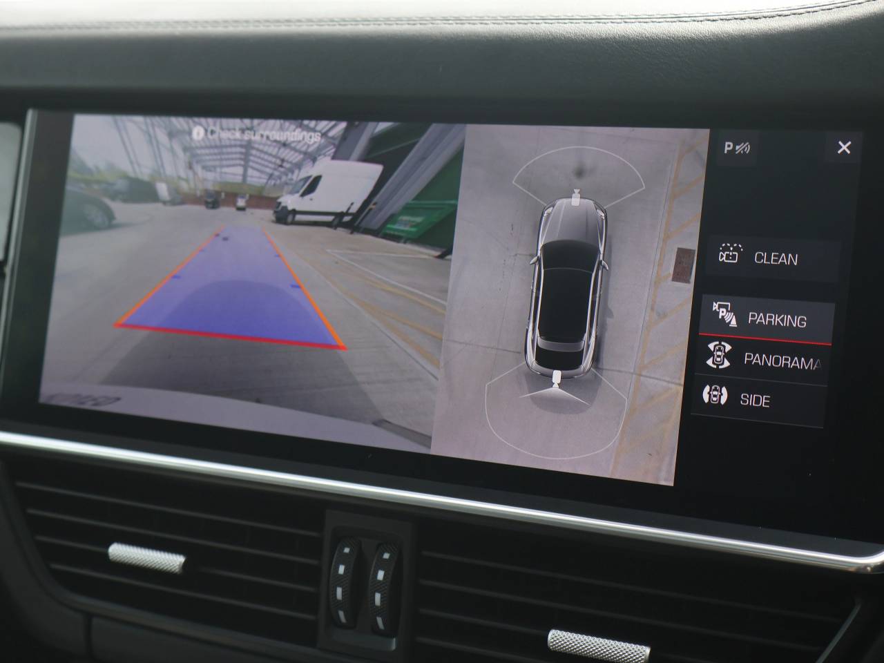 Cayenne TURBO S (5) image 24