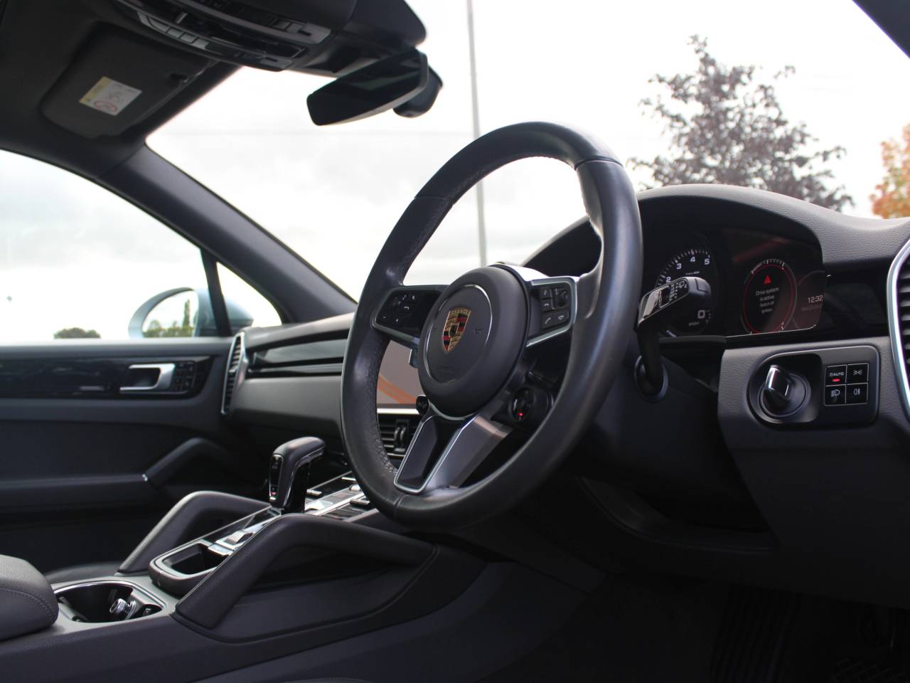 Cayenne V6 (17) image 05