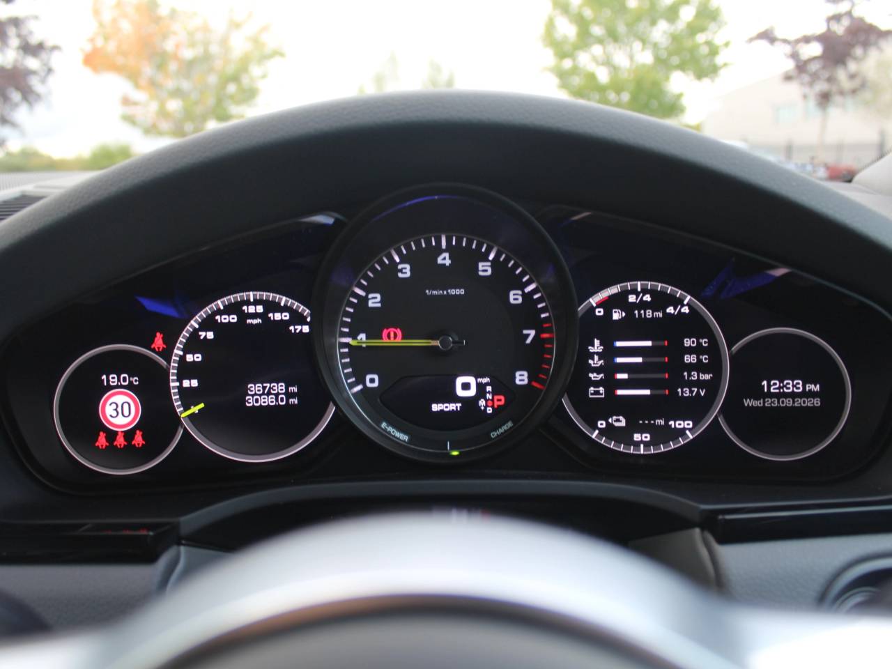 Cayenne V6 (17) image 33