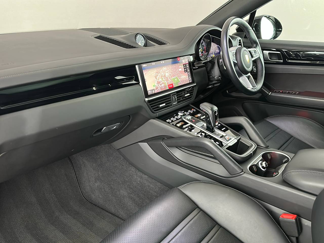 Cayenne V6 (97) image 30