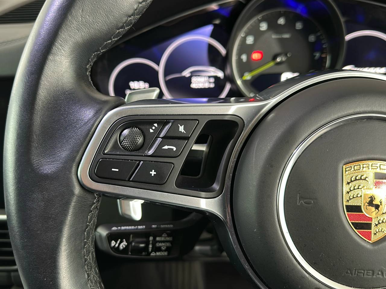 Cayenne V6 (97) image 29