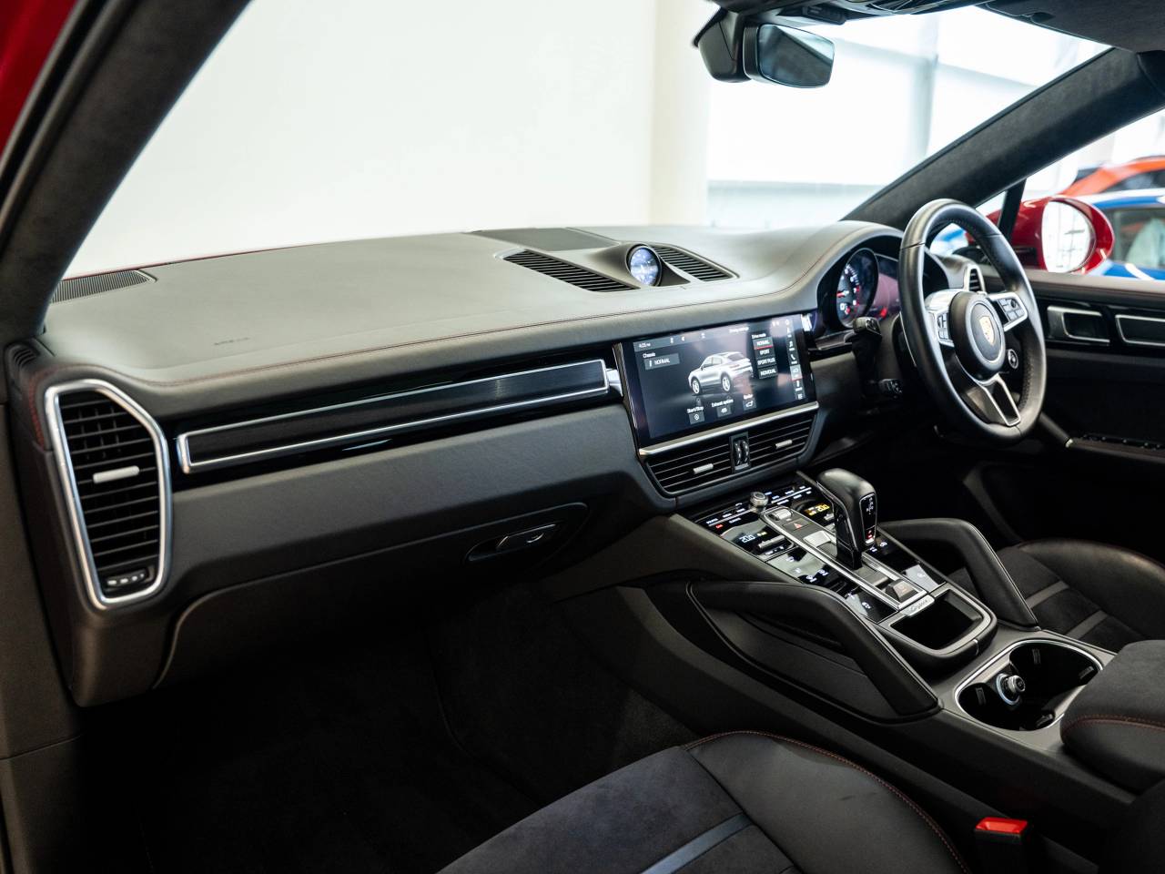 Cayenne GTS TIPTRONIC (2) image 29