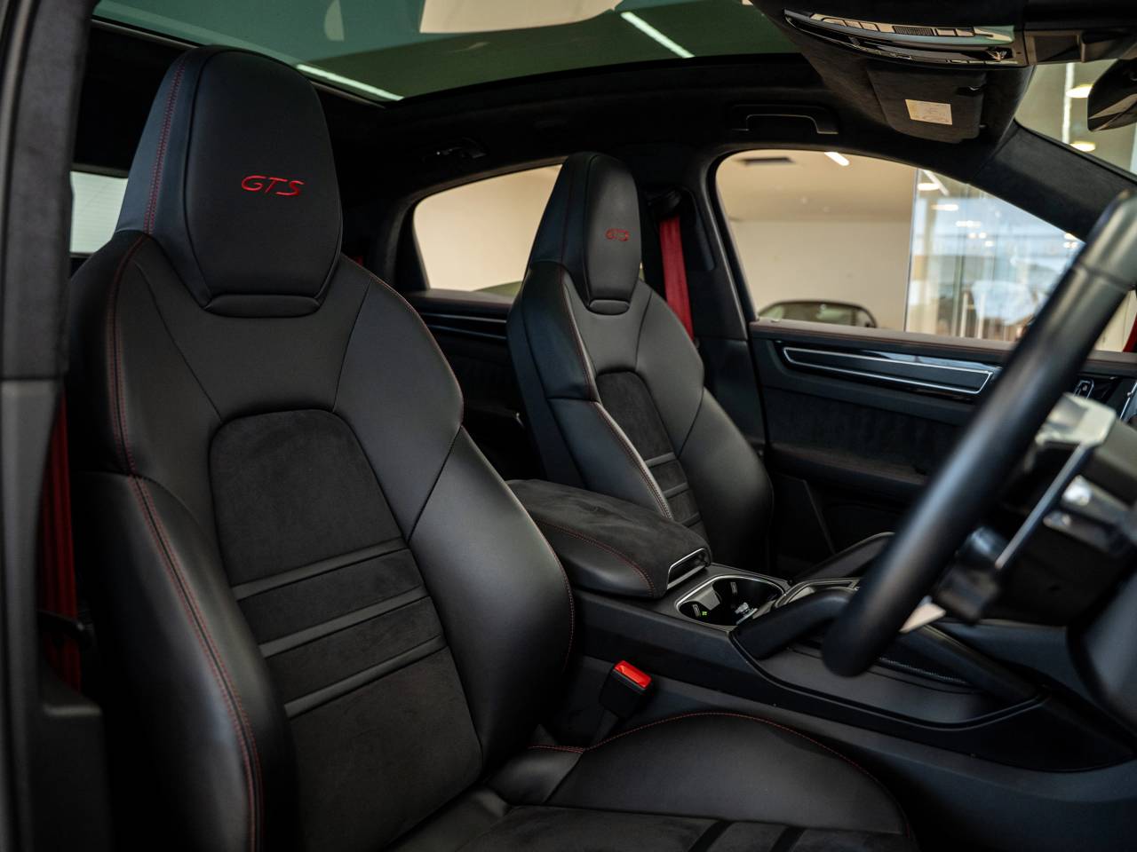 Cayenne GTS TIPTRONIC (2) image 08