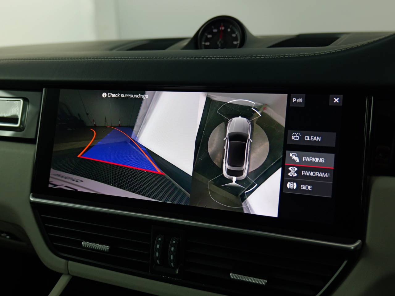 Cayenne GTS TIPTRONIC (3) image 24