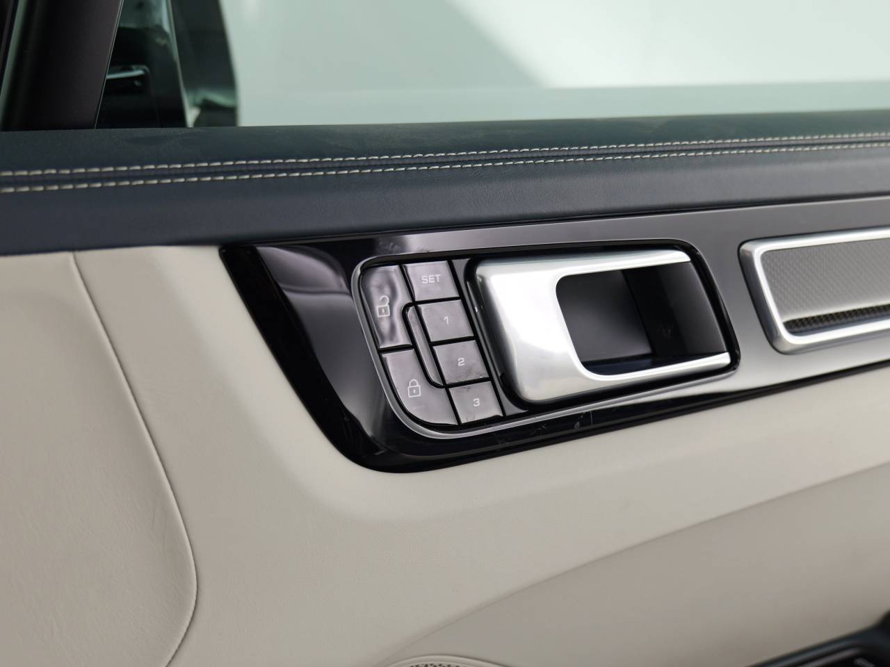 Cayenne GTS TIPTRONIC (3) image 37