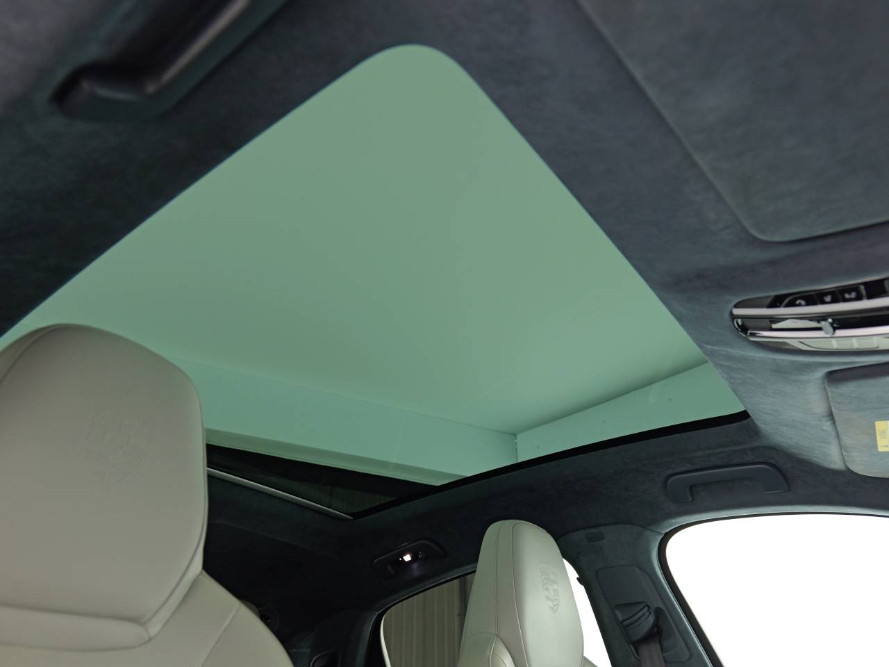 Cayenne GTS TIPTRONIC (3) image 32