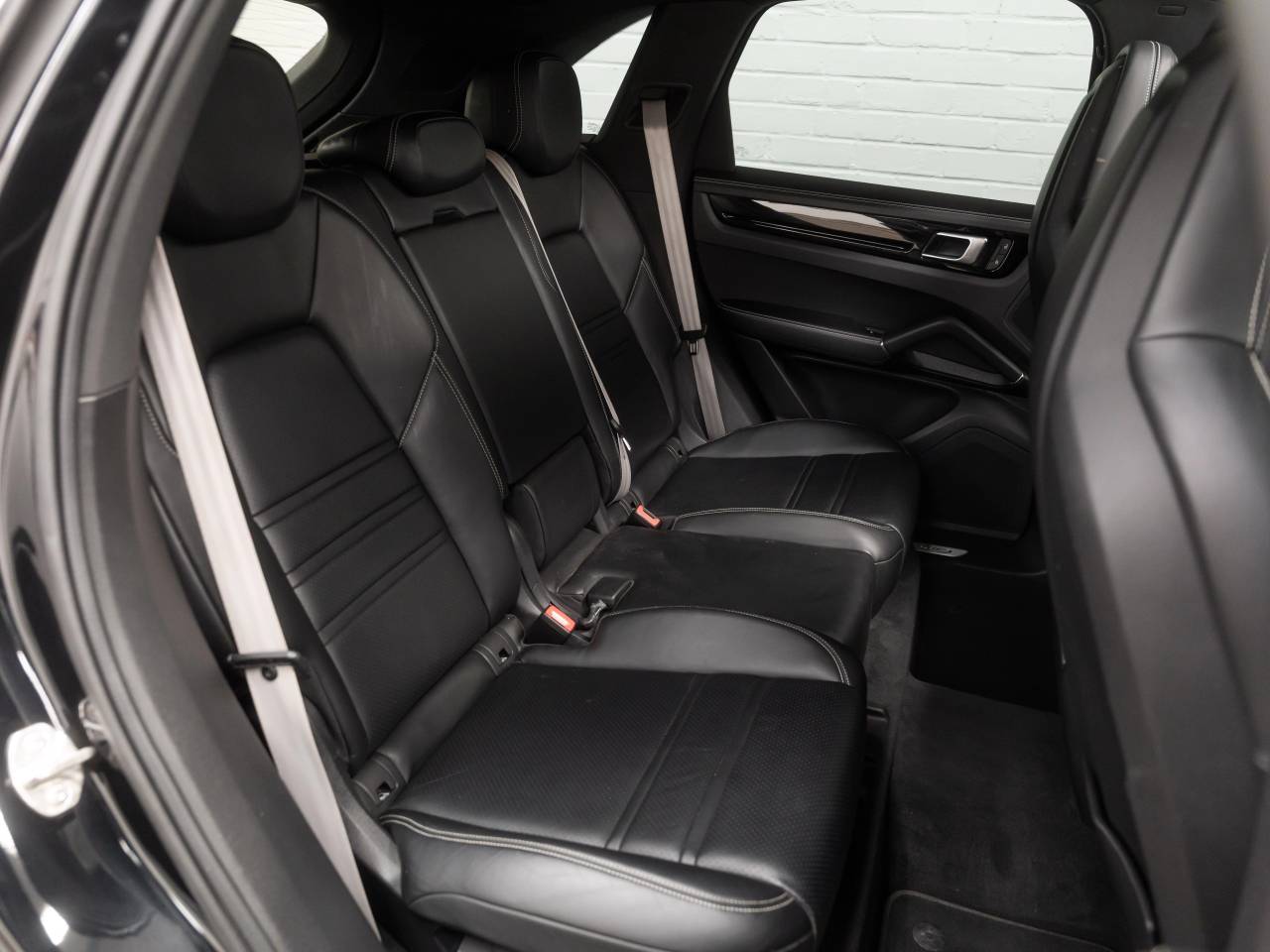 Cayenne V6 (29) image 30