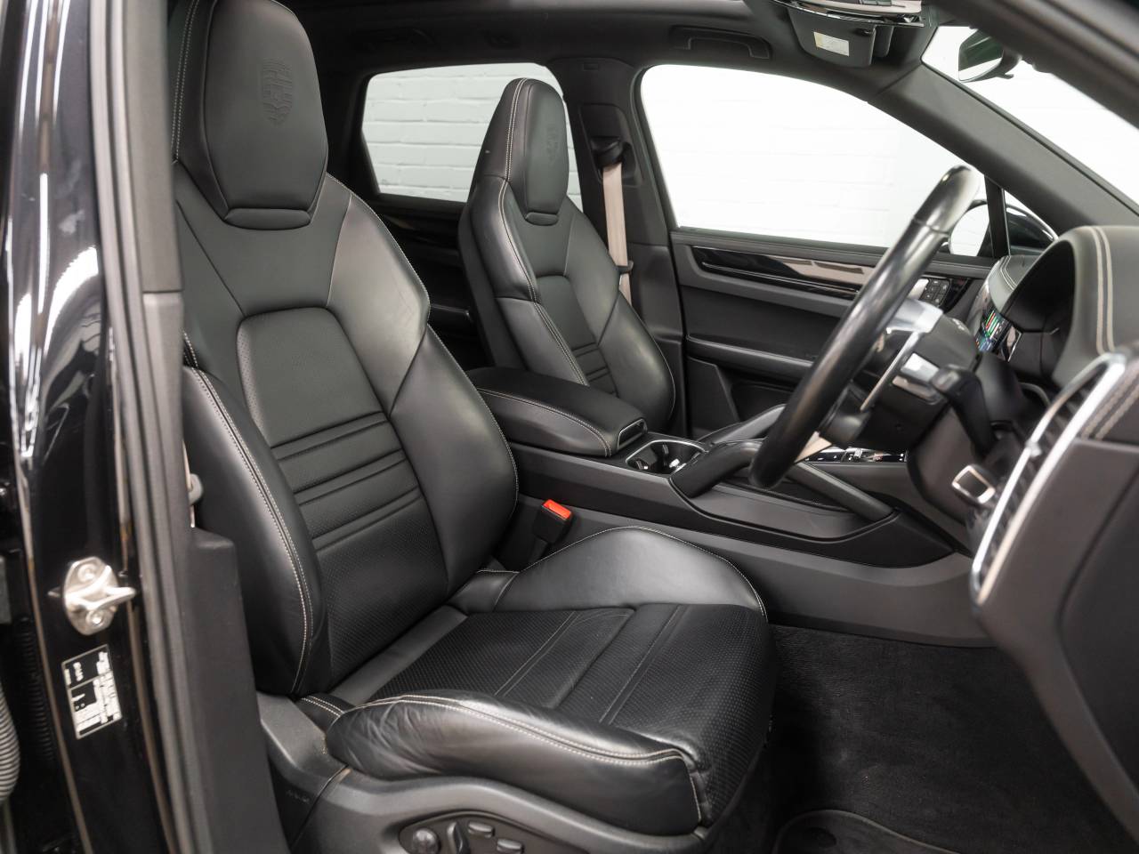 Cayenne V6 (29) image 05
