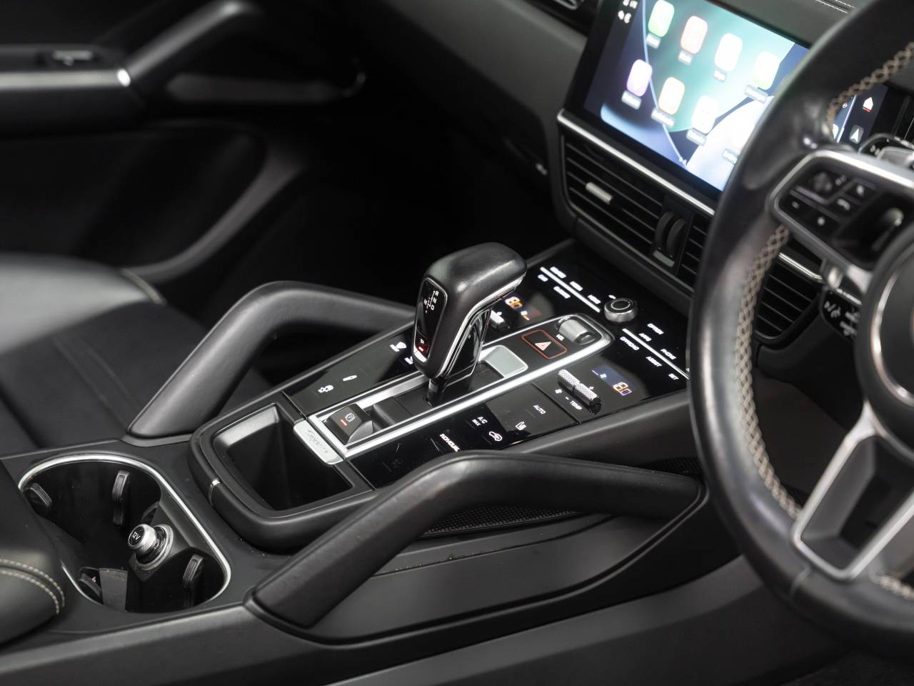 Cayenne V6 (29) image 23