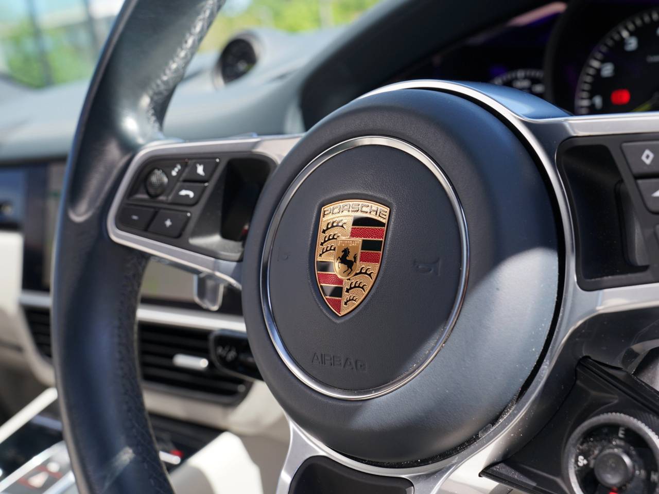 Cayenne V6 (85) image 29