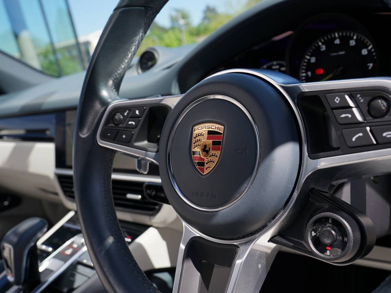 Cayenne V6 (85) image 09